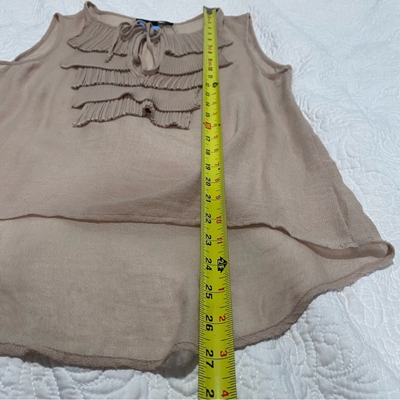 Ruffle Sleeveless Keyhole Top - Picture 6 of 9